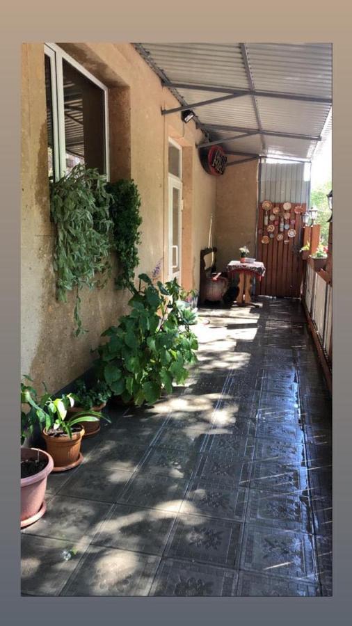 גיומרי Lind Guest House B&B מראה חיצוני תמונה