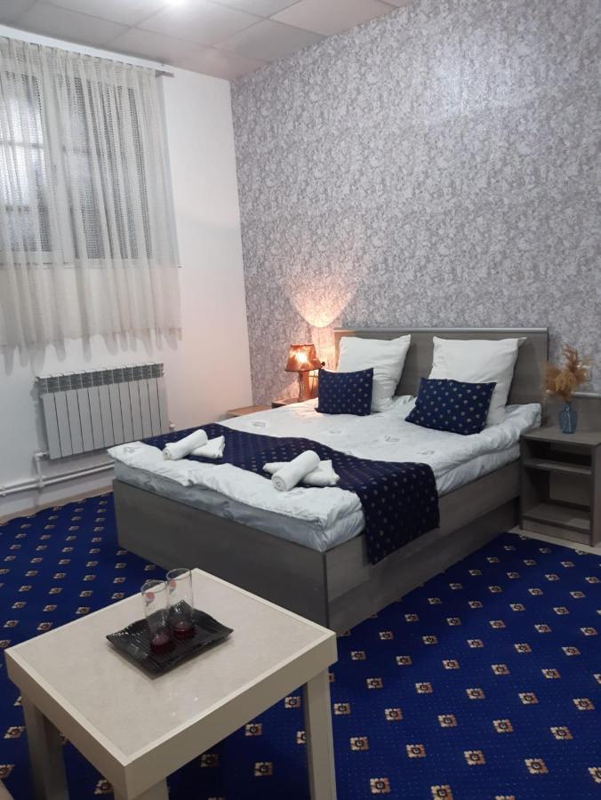 גיומרי Lind Guest House B&B מראה חיצוני תמונה