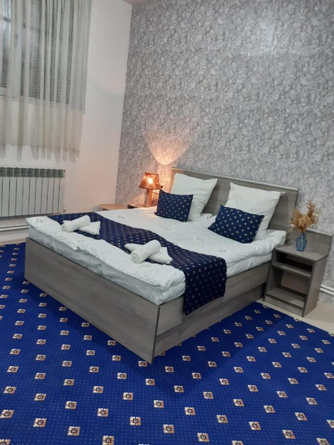 גיומרי Lind Guest House B&B מראה חיצוני תמונה