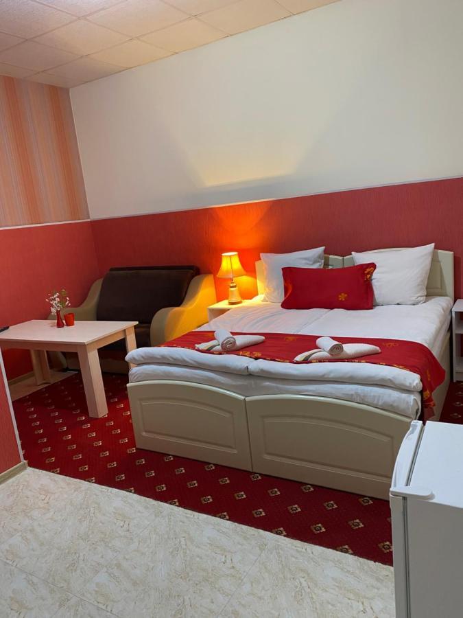 גיומרי Lind Guest House B&B מראה חיצוני תמונה