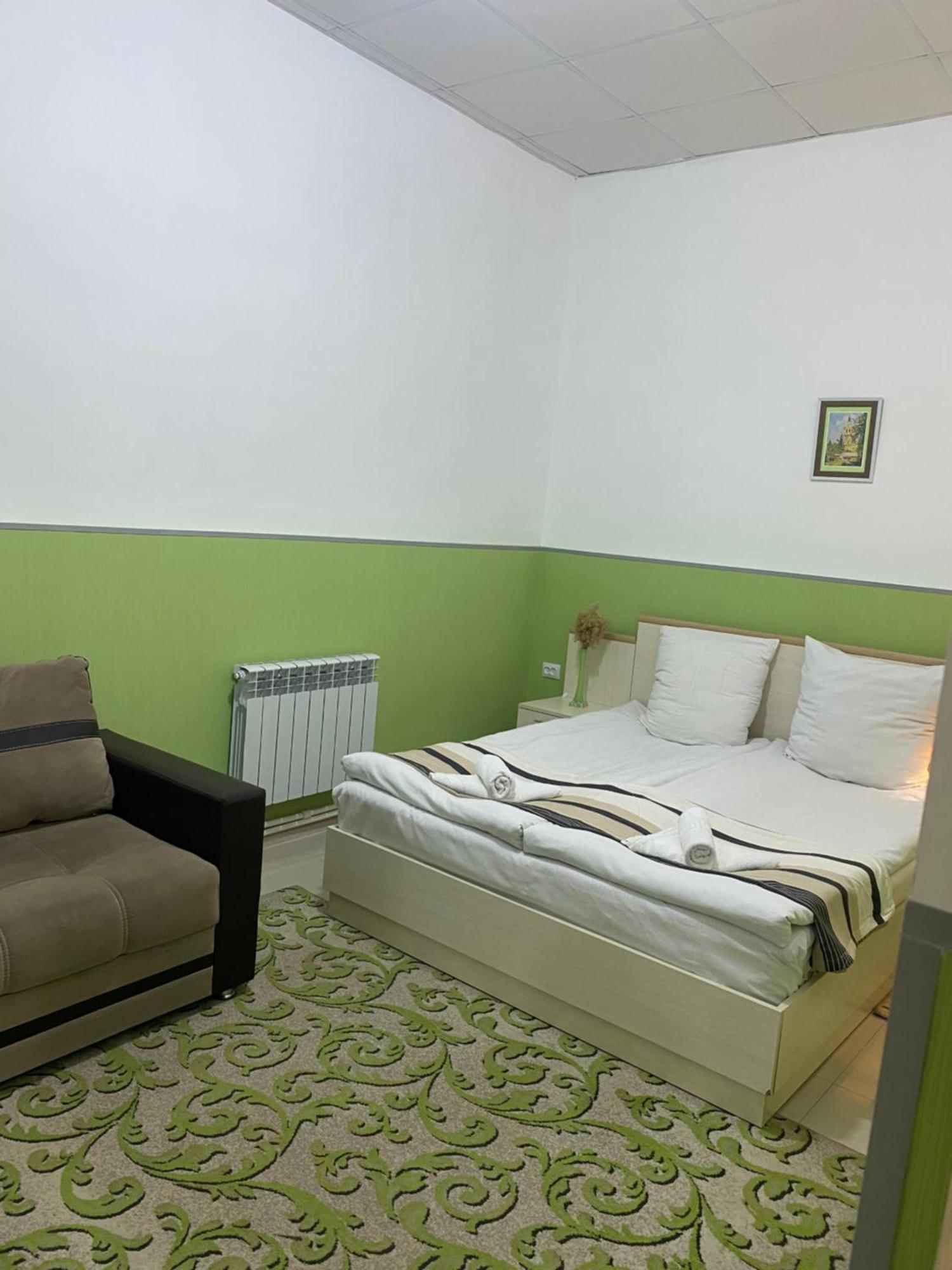 גיומרי Lind Guest House B&B מראה חיצוני תמונה